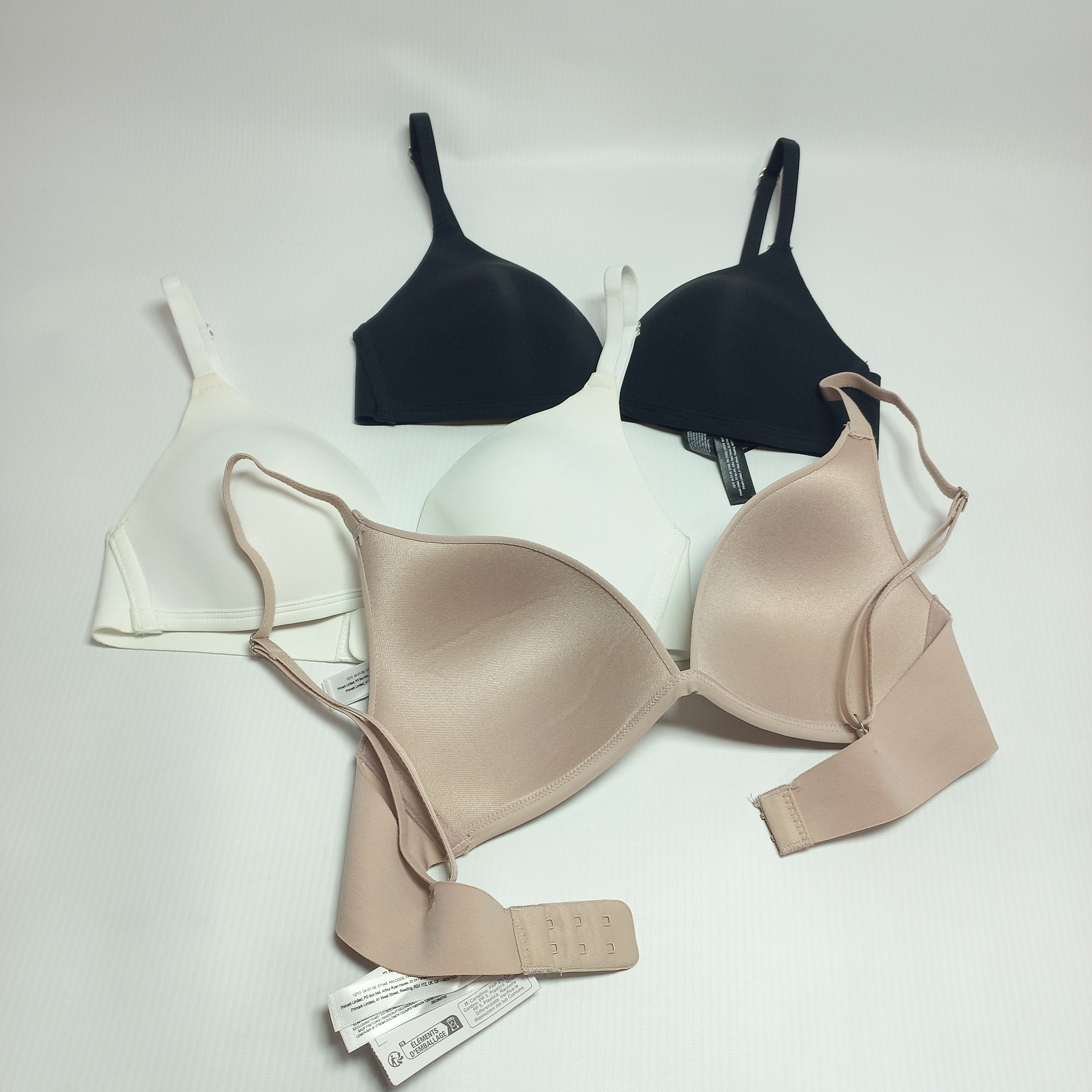 Adjustable band and back closure on cotton wireless bra - MissClassy