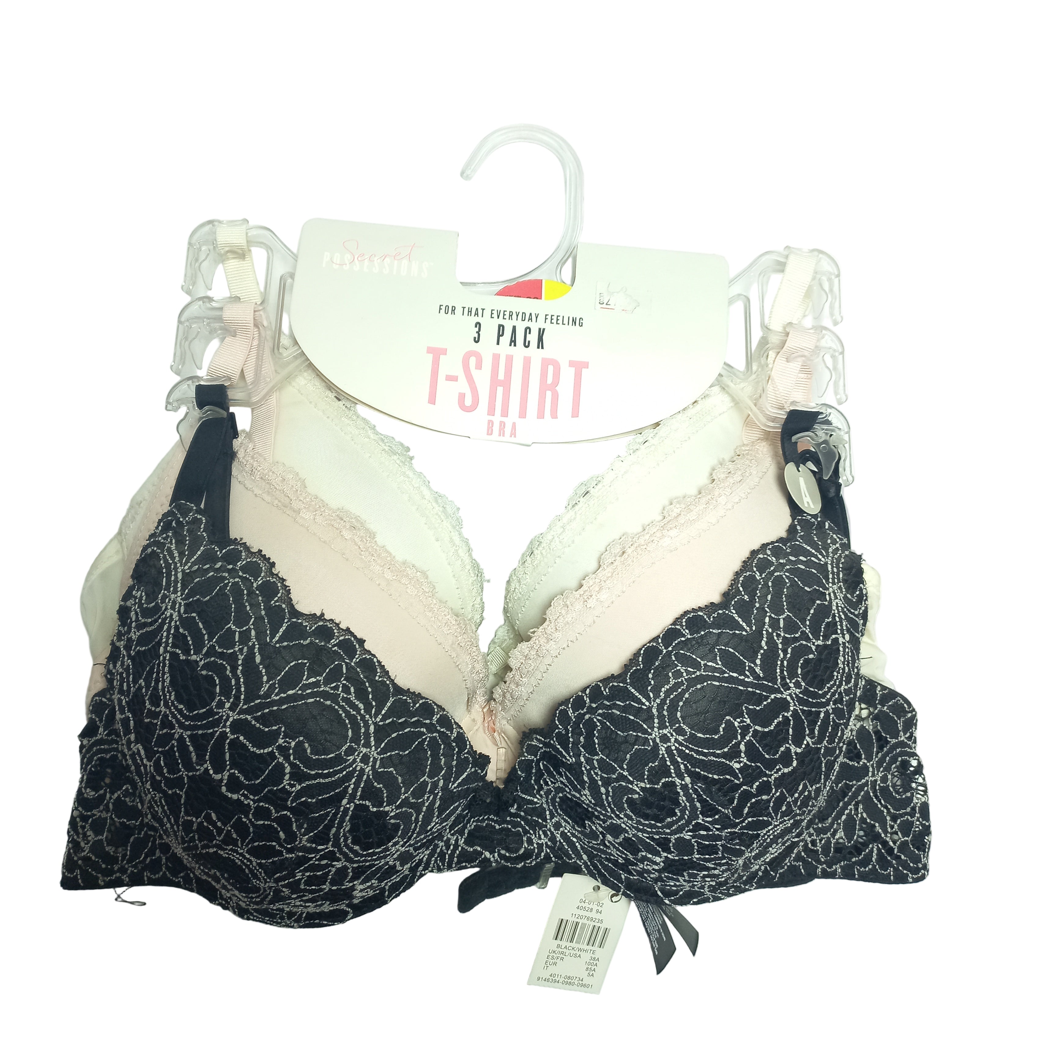 Black lace Primark bra and panties set on a white background