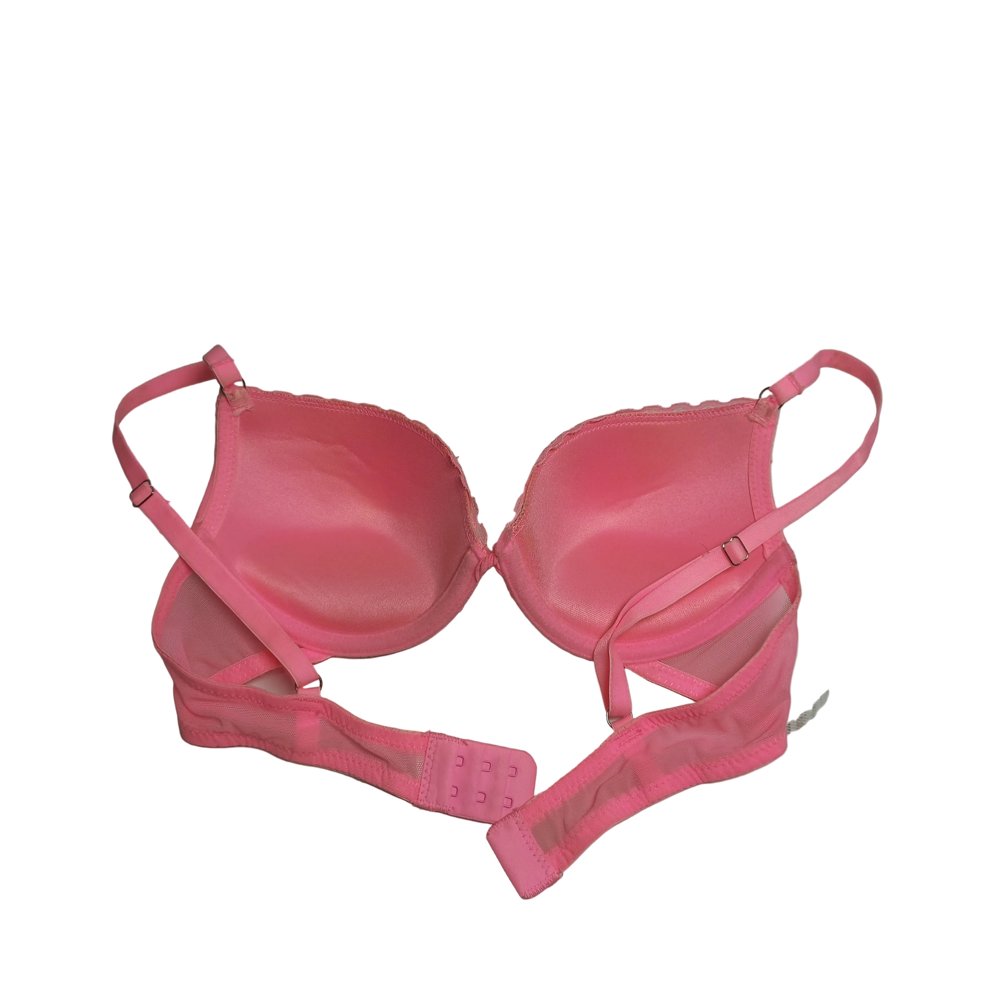 Double padded cup detail on baby pink floral bra - MissClassy