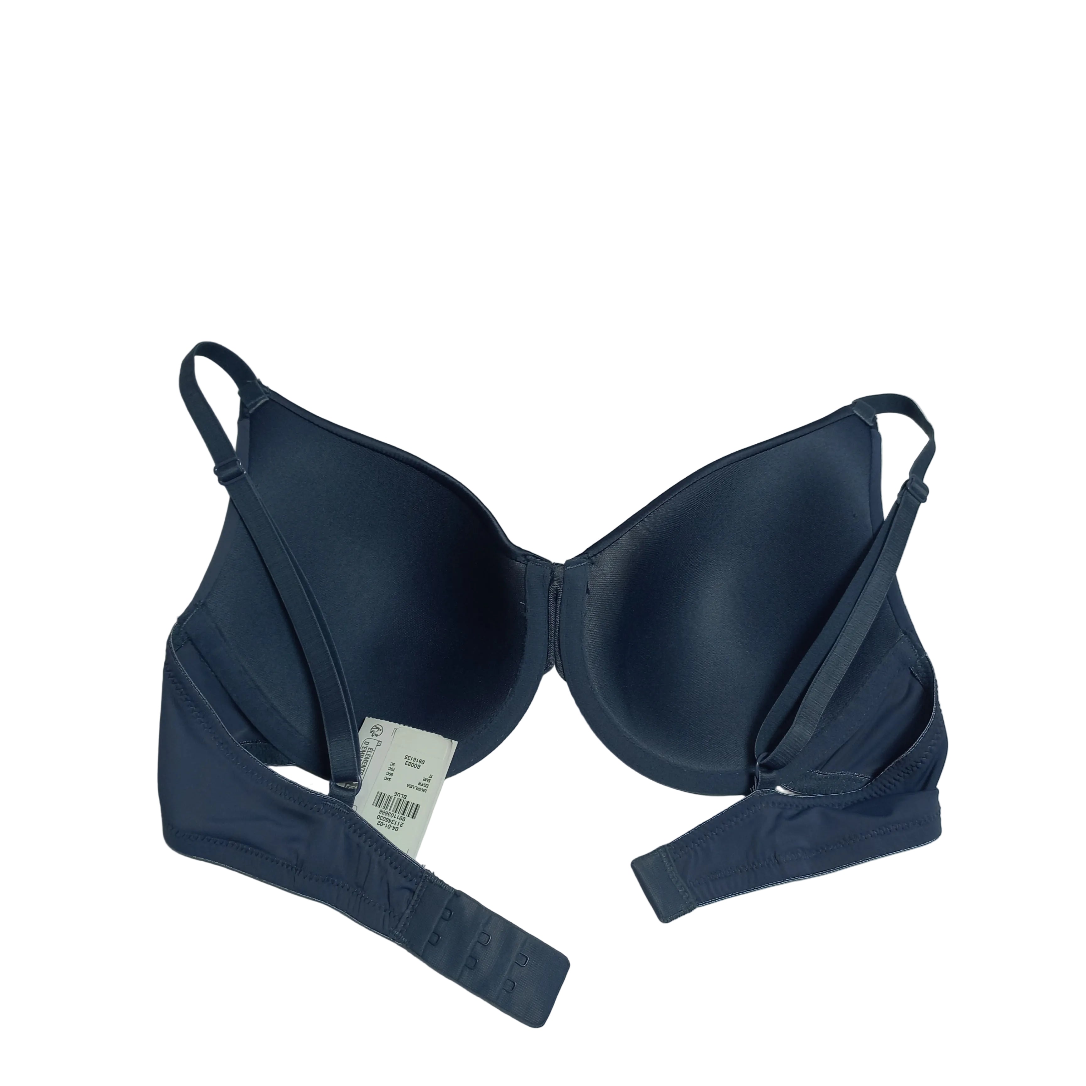 Standard strap and back closure on navy bra - MissClassy