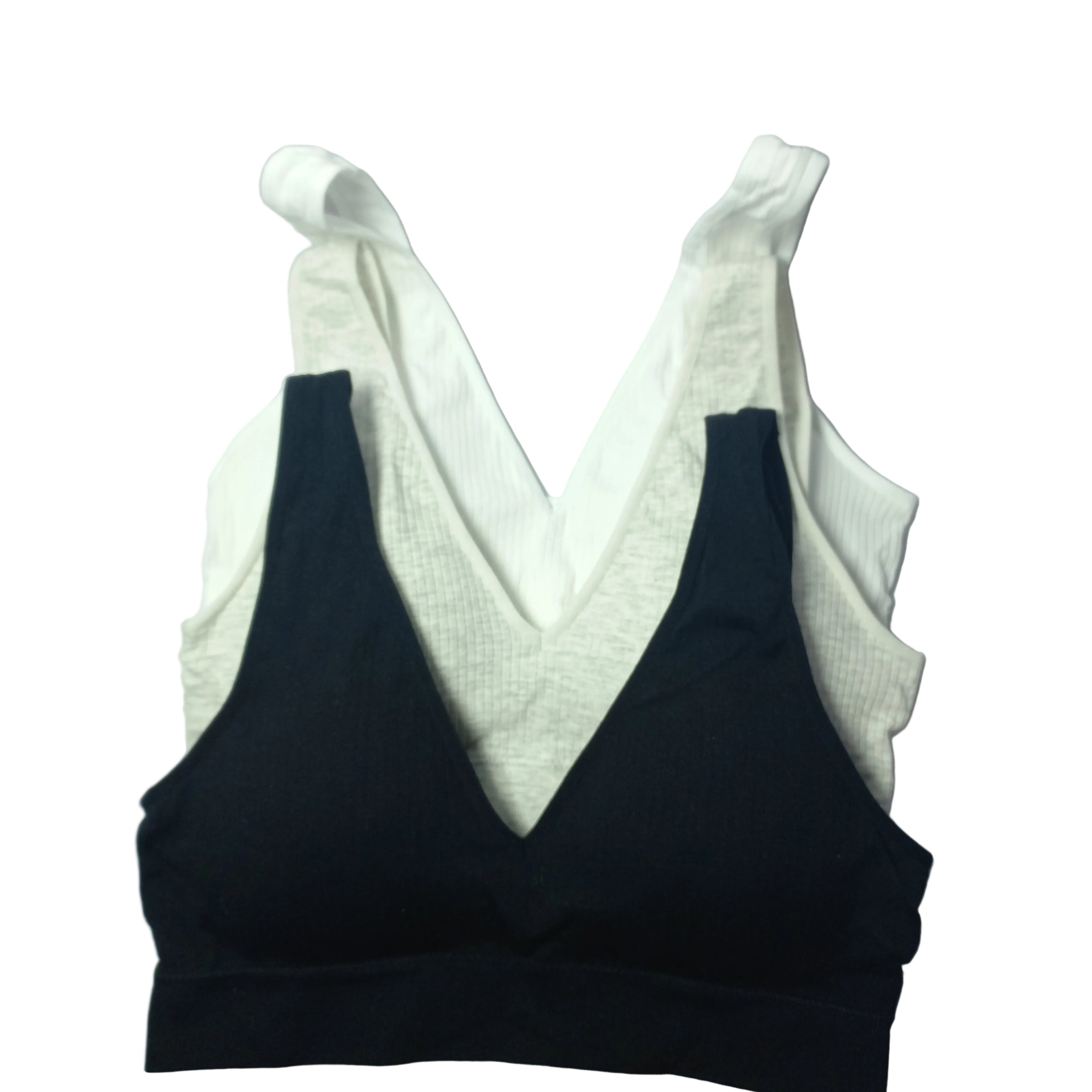 Full coverage cup detail on black wireless bralette - MissClassy
