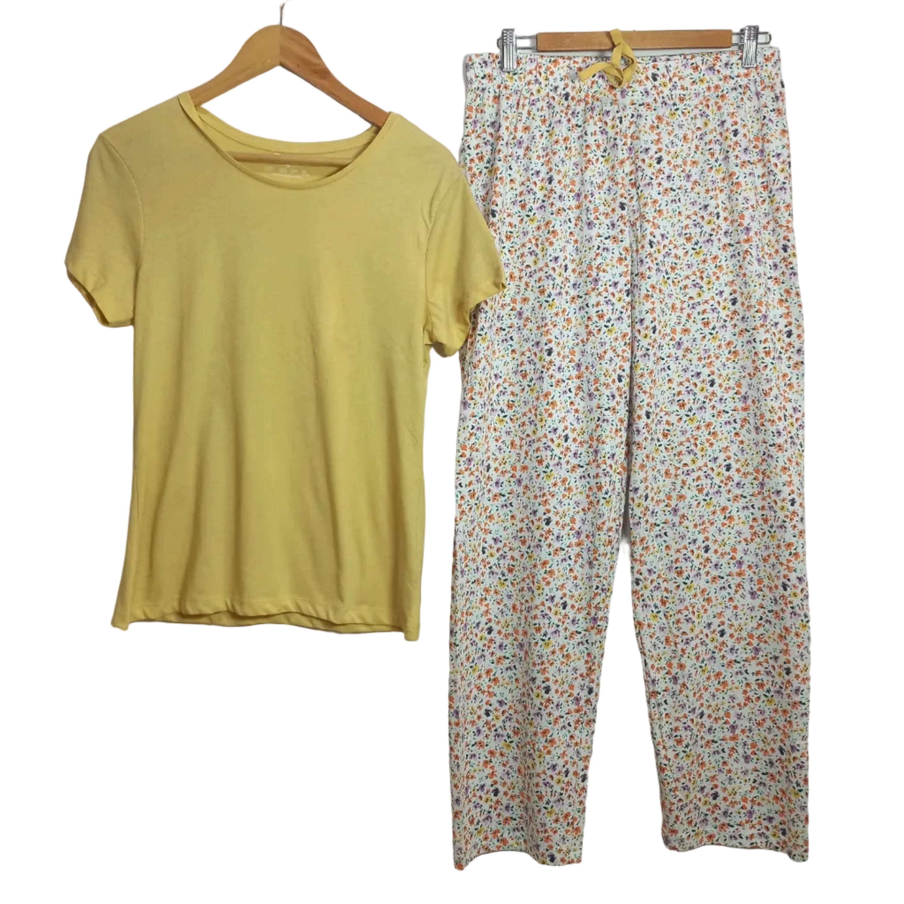 Imported Primark women's floral pajama set in Pakistan - MissClassy
