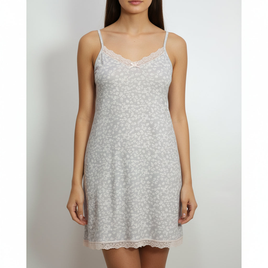 Light blue floral camisole detail, Primark - MissClassy
