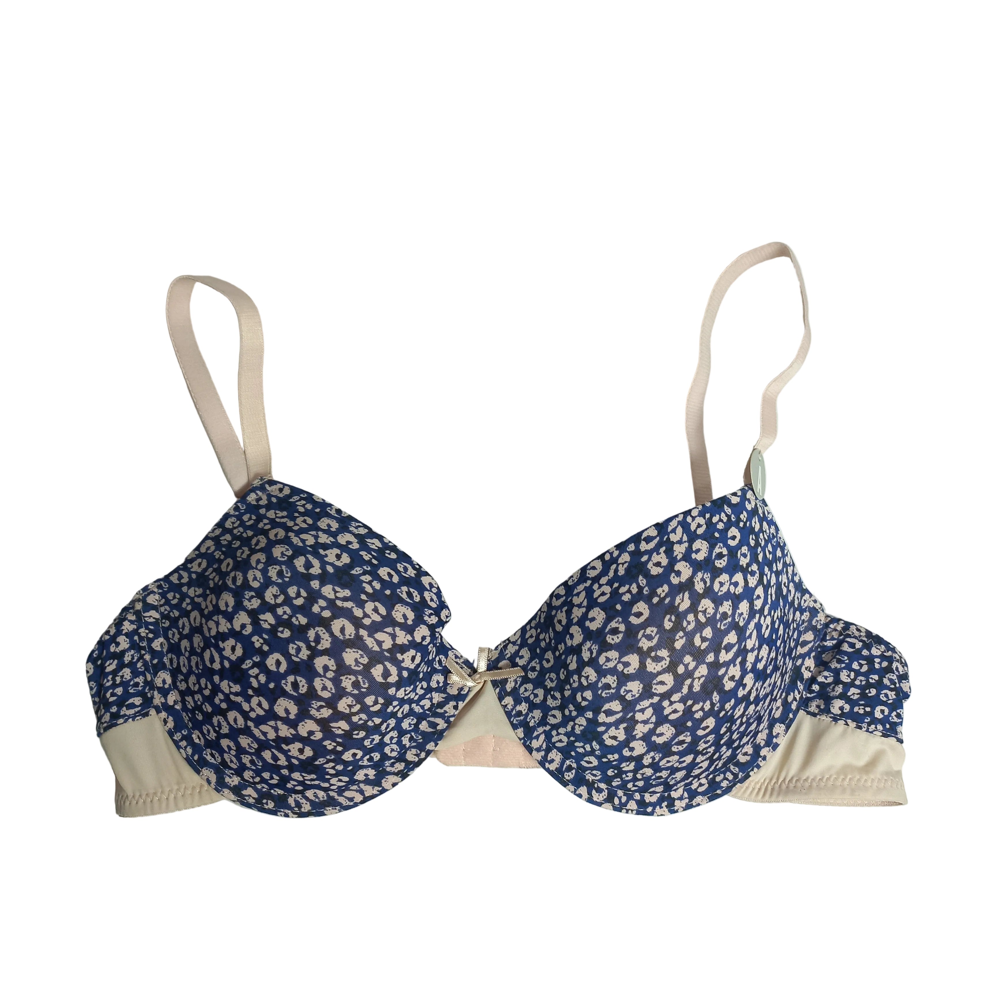 Primark full-coverage t-shirt bra in blue and beige, smooth all-day comfort, shown front view
