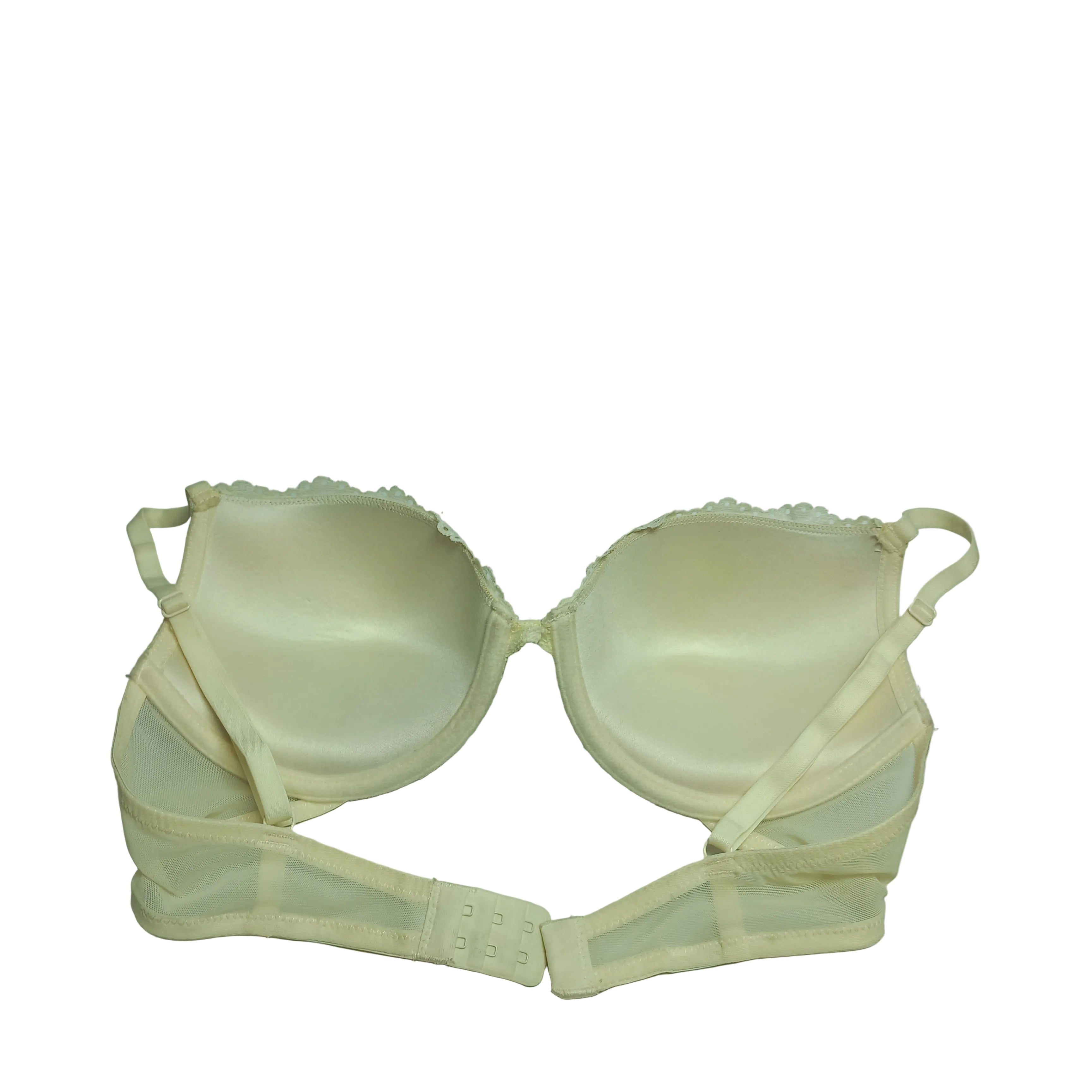 Underwire and double padded cup detail on white floral bra - MissClassy
